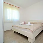 Croliday Nin Ivica شقة *
