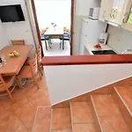 Διαμέρισμα Croliday Nin Ivica Vrsi