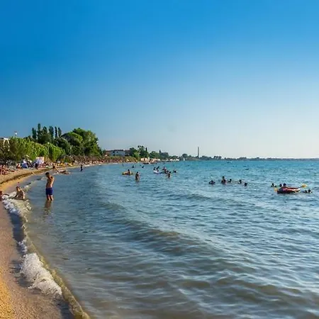 Apartment Croliday Nin Ivica Vrsi