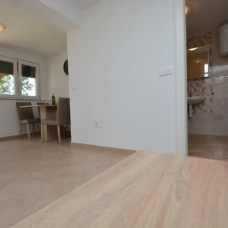 Croliday Nin Ivica Apartment Vrsi