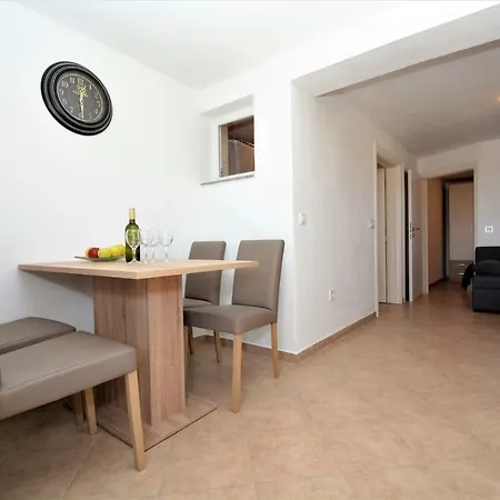 Apartment Croliday Nin Ivica