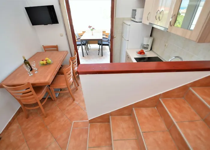 Apartment Croliday Nin Ivica Vrsi