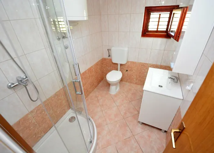 Croliday Nin Ivica * Vrsi