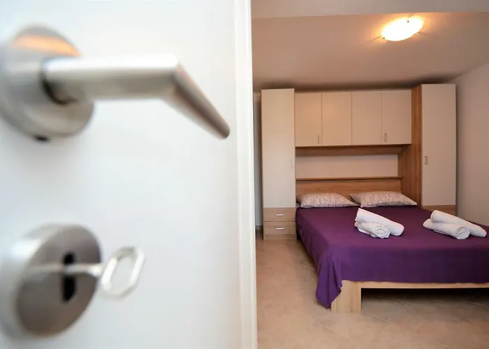 Apartment Croliday Nin Ivica