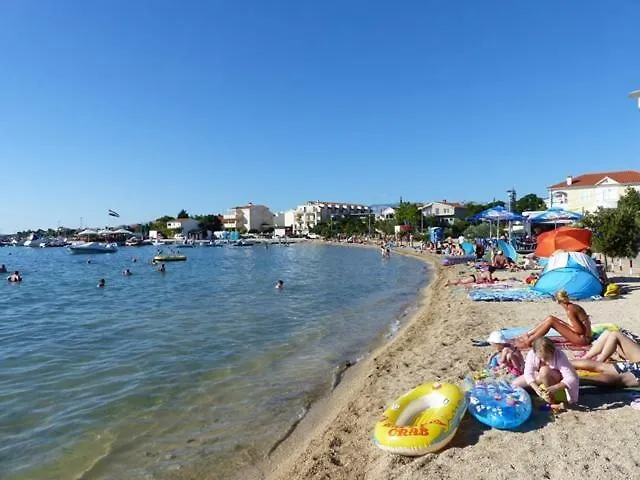 Croliday Nin Ivica Apartment Vrsi