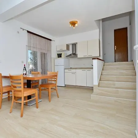Apartment Croliday Nin Ivica