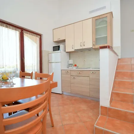 Croliday Nin Ivica Apartment *