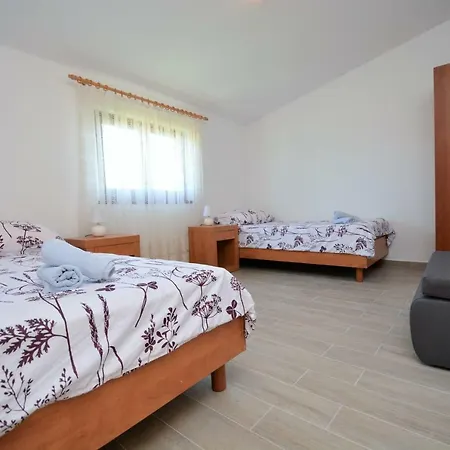 Appartamento Croliday Nin Ivica
