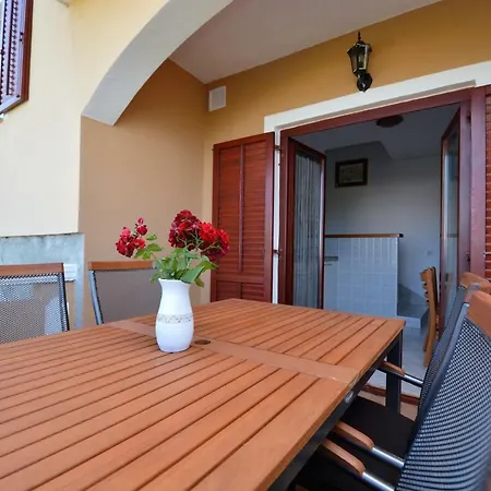 Croliday Nin Ivica Apartment Vrsi