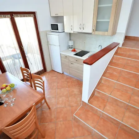 Croliday Nin Ivica Apartment