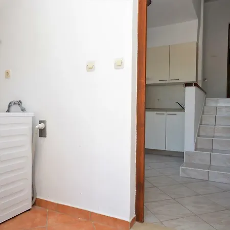 Croliday Nin Ivica Apartment *